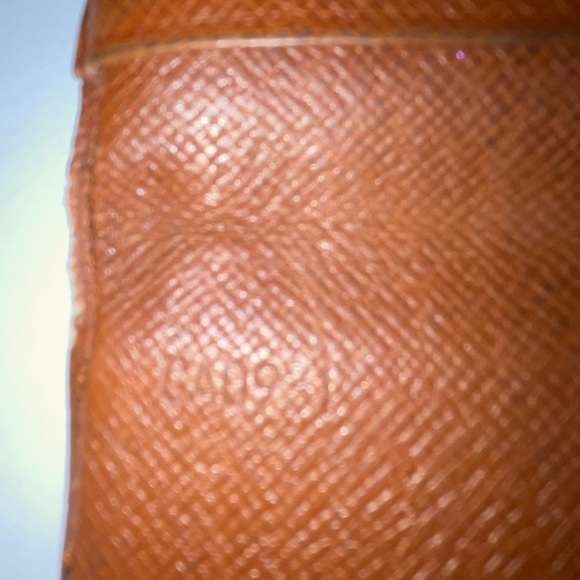 Vintage 1991 Louis Vuitton wallet - Picture 6 of 7